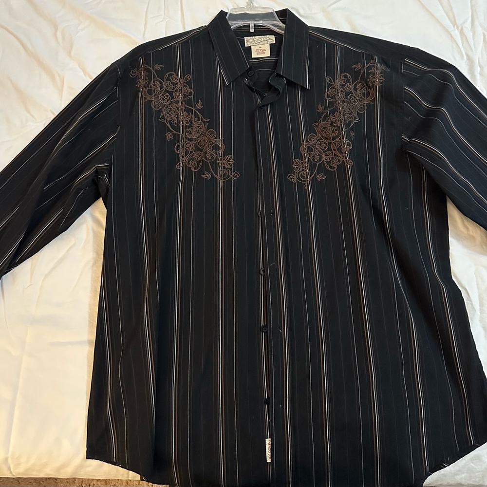 Men’s casual/dress shirt size XL